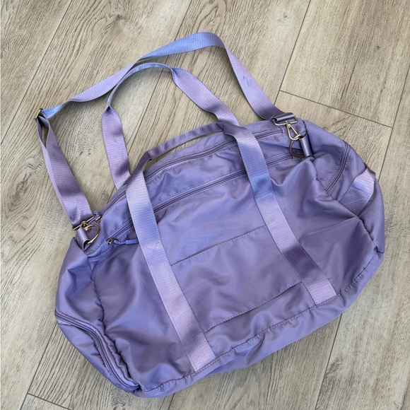 Lavender Duffle Bag with Multiple Compartments – 22” Wide - Picture 1 of 5
